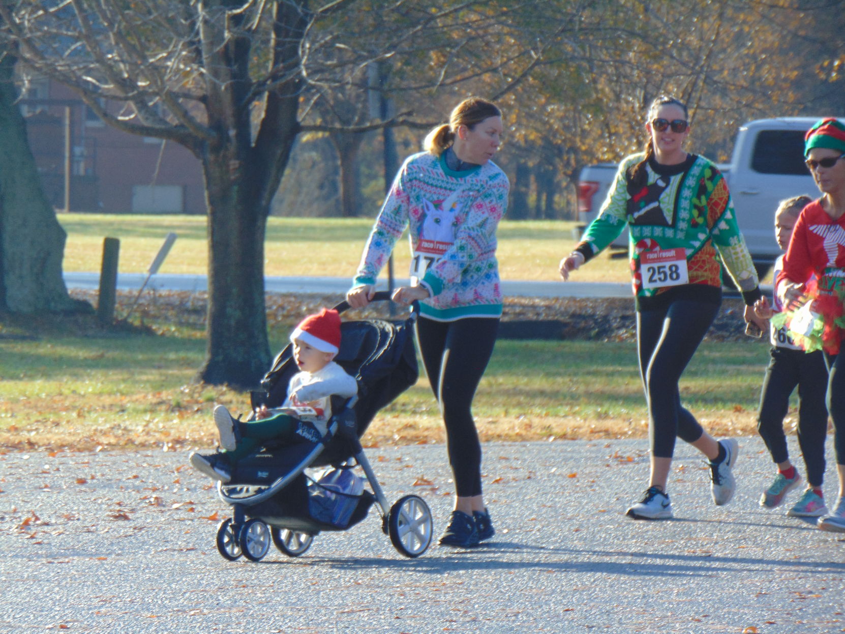 Jingle Run 5K (56).JPG